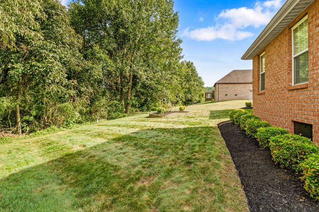 18 Firestone Lane, Milton, WV 25541