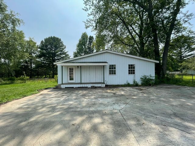 1406 Old Estill Springs Rd, Tullahoma, TN 37388