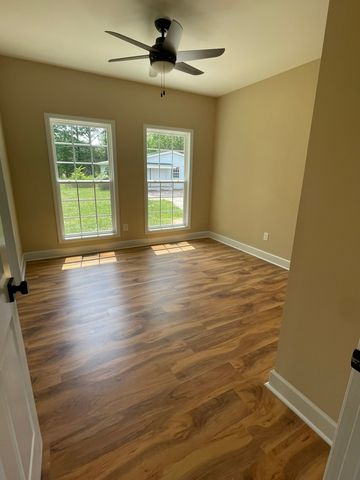 1406 Old Estill Springs Rd, Tullahoma, TN 37388