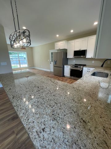 1406 Old Estill Springs Rd, Tullahoma, TN 37388