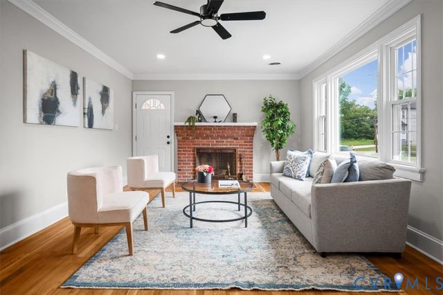 318 St Matthew St, Petersburg, VA 23803