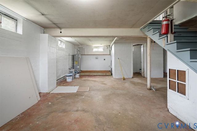 318 St Matthew St, Petersburg, VA 23803