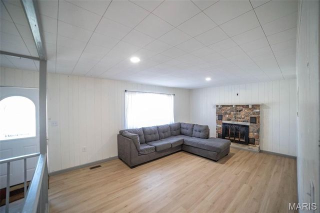 6102 Highway K, Troy, MO 63379