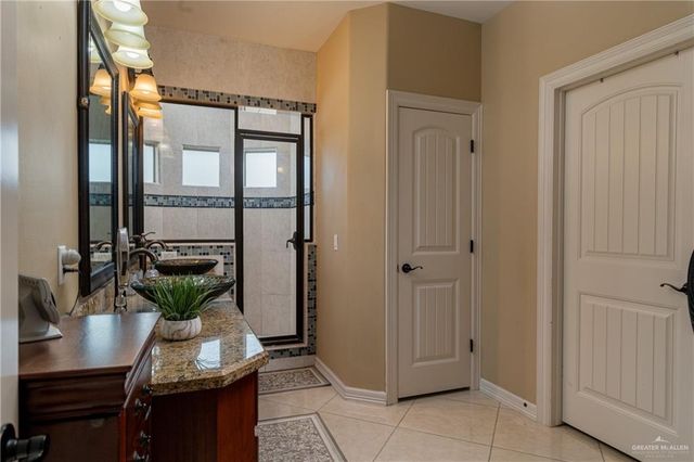 5048 Mile 8 Road, Edinburg, TX 78541