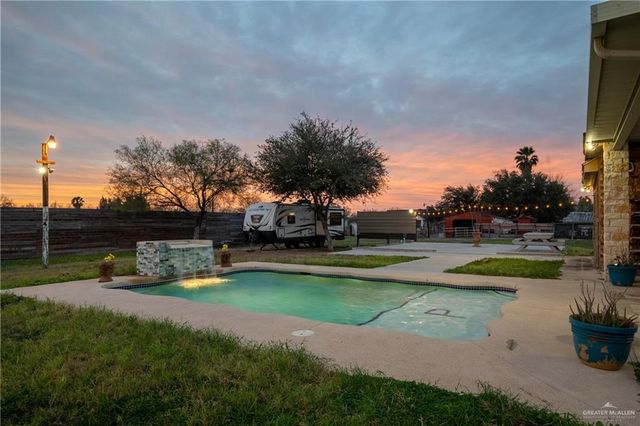 5048 Mile 8 Road, Edinburg, TX 78541