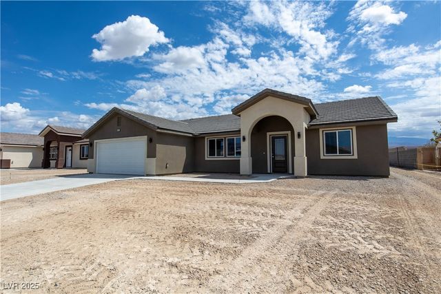 3871 North Mayfield Ranch Road, Pahrump, NV 89060