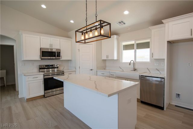 3871 North Mayfield Ranch Road, Pahrump, NV 89060