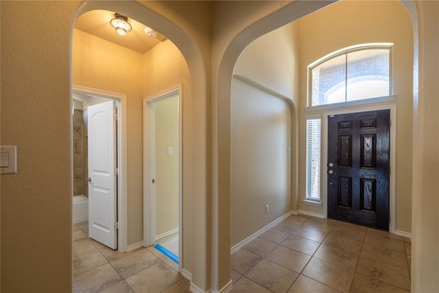 2813 Saddle Creek Drive, Fort Worth, TX 76177