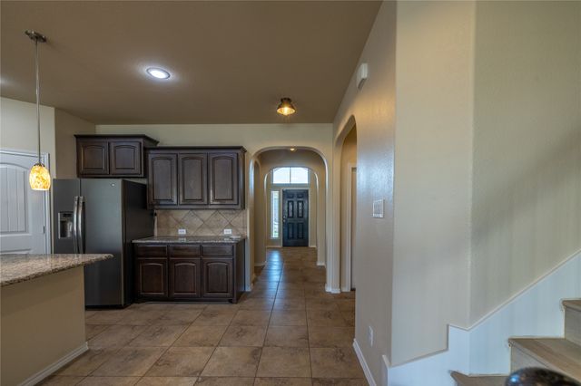 2813 Saddle Creek Drive, Fort Worth, TX 76177