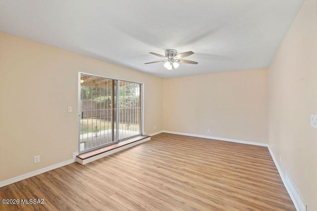 1825 S Palm Springs Circle, Tucson, AZ 85710