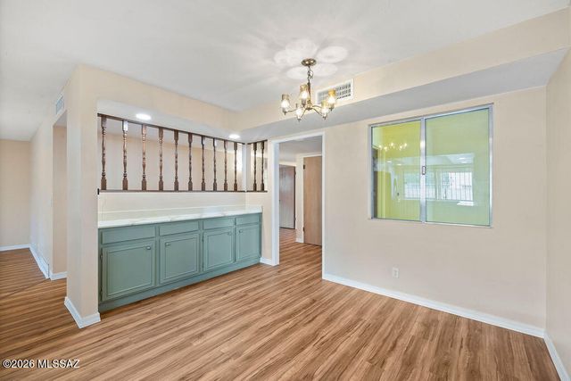 1825 S Palm Springs Circle, Tucson, AZ 85710