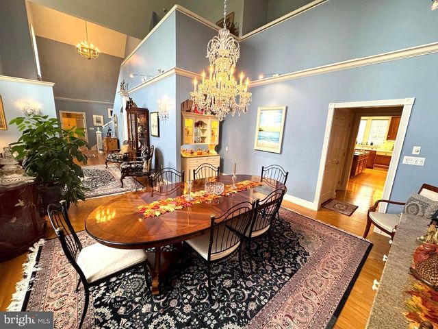 160 LOWER GRANDVIEW RD, State College, PA 16801