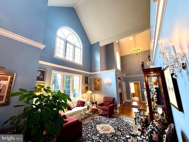 160 LOWER GRANDVIEW RD, State College, PA 16801