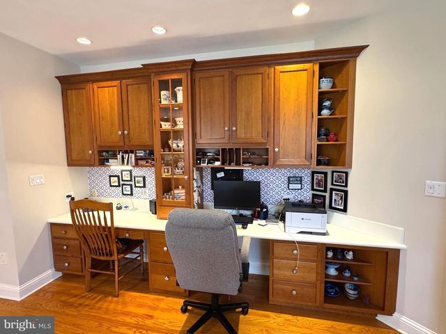 160 LOWER GRANDVIEW RD, State College, PA 16801