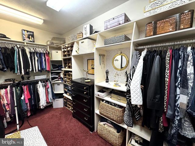 160 LOWER GRANDVIEW RD, State College, PA 16801