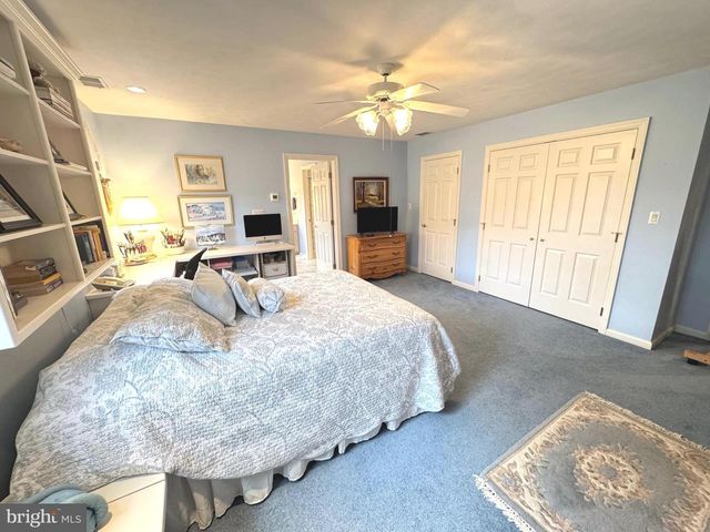 160 LOWER GRANDVIEW RD, State College, PA 16801