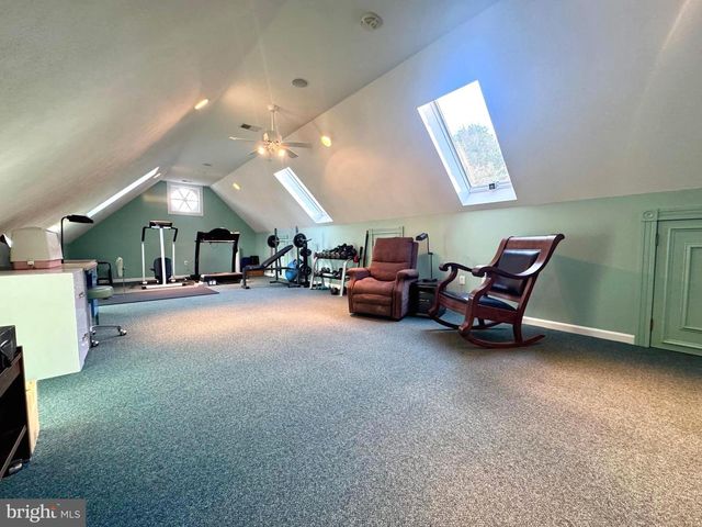 160 LOWER GRANDVIEW RD, State College, PA 16801