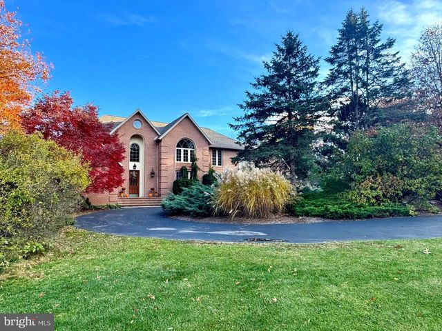 160 LOWER GRANDVIEW RD, State College, PA 16801