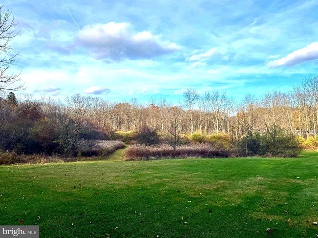 160 LOWER GRANDVIEW RD, State College, PA 16801