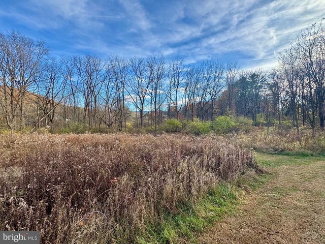 160 LOWER GRANDVIEW RD, State College, PA 16801