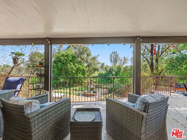 670 Tranquil Lane, Simi Valley, CA 93065
