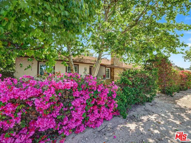 670 Tranquil Lane, Simi Valley, CA 93065