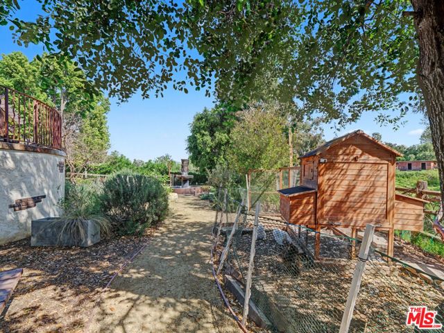 670 Tranquil Lane, Simi Valley, CA 93065
