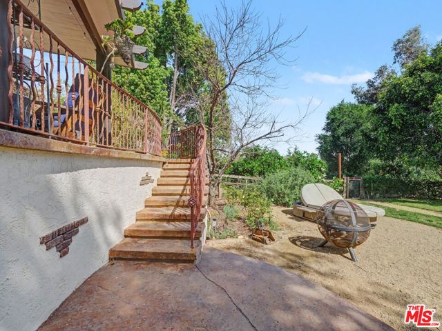 670 Tranquil Lane, Simi Valley, CA 93065