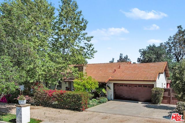 670 Tranquil Lane, Simi Valley, CA 93065