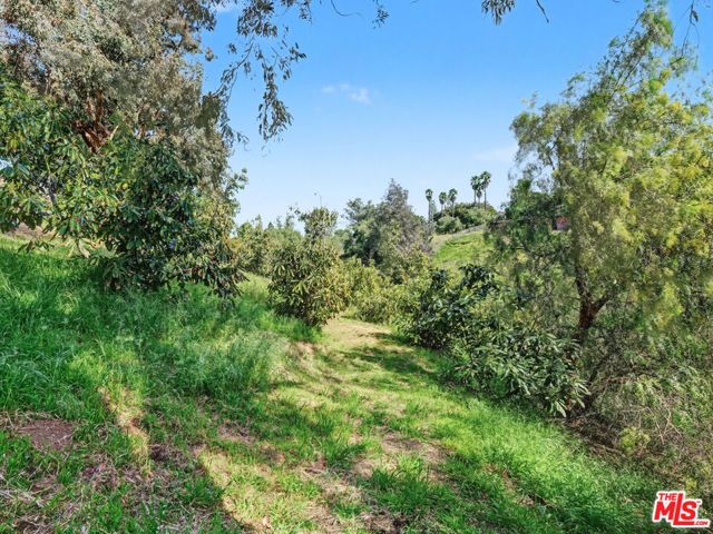670 Tranquil Lane, Simi Valley, CA 93065