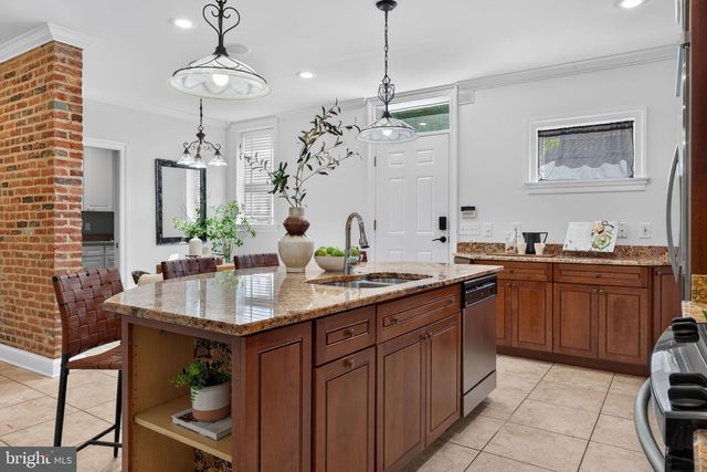 2932 DILLON ST, Baltimore, MD 21224