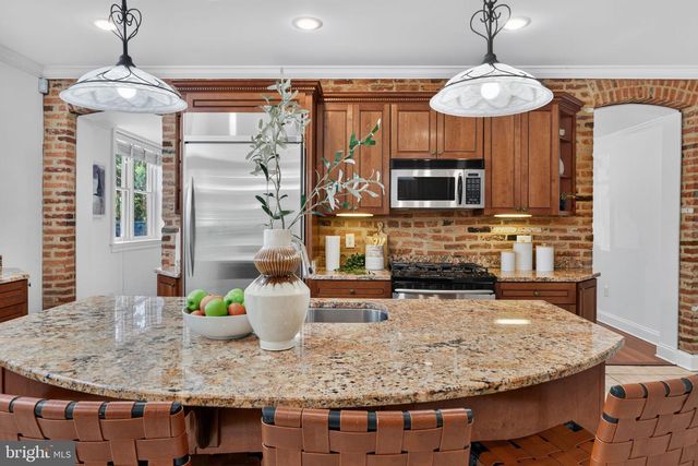 2932 DILLON ST, Baltimore, MD 21224