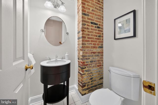 2932 DILLON ST, Baltimore, MD 21224