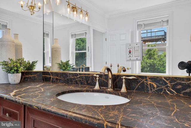 2932 DILLON ST, Baltimore, MD 21224