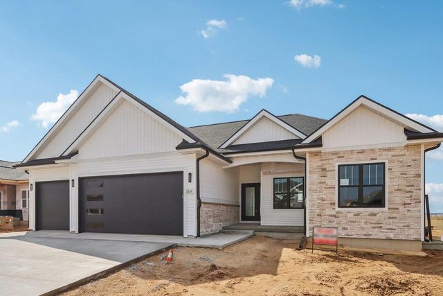 224 Falcon Court, Sauk City, WI 53583