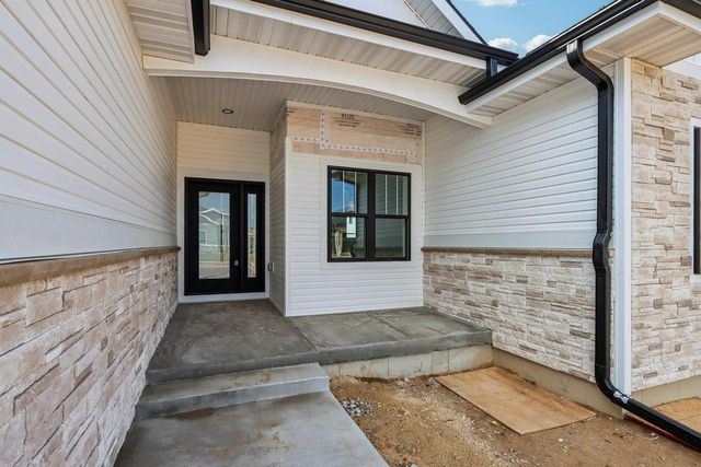 224 Falcon Court, Sauk City, WI 53583