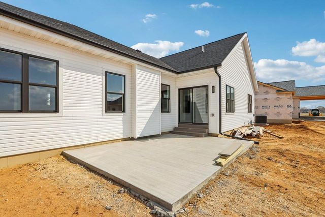 224 Falcon Court, Sauk City, WI 53583