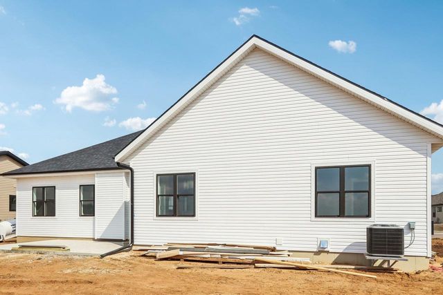 224 Falcon Court, Sauk City, WI 53583