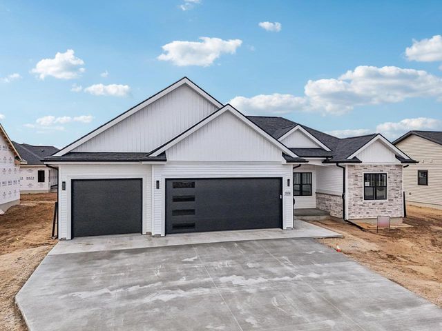 224 Falcon Court, Sauk City, WI 53583