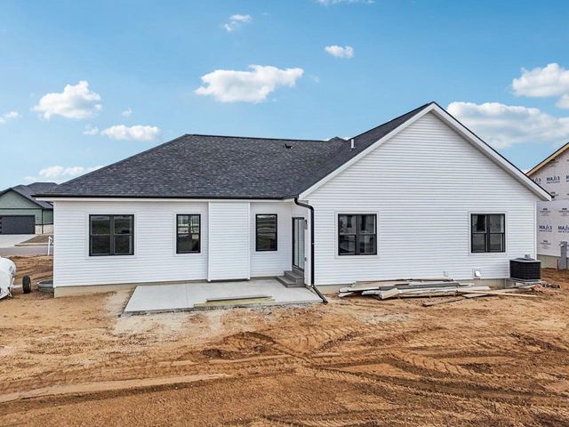 224 Falcon Court, Sauk City, WI 53583