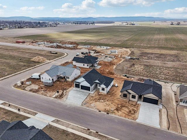 224 Falcon Court, Sauk City, WI 53583