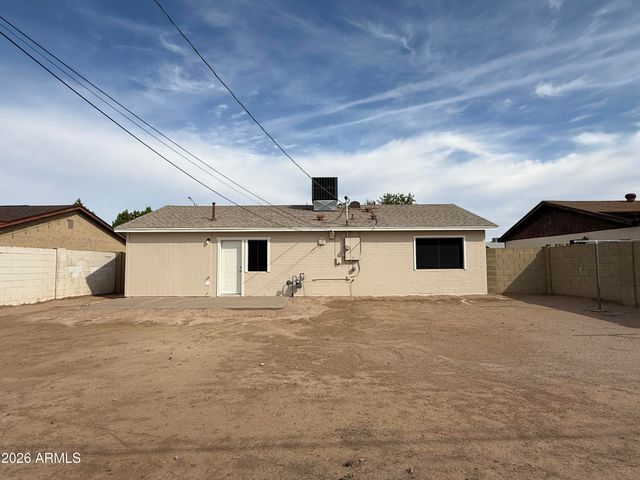 5807 W FLOWER Street, Phoenix, AZ 85031