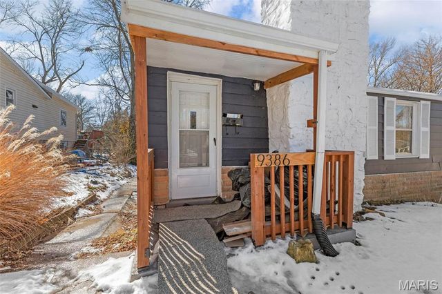 9386 Golden Gate Road, St Louis, MO 63144