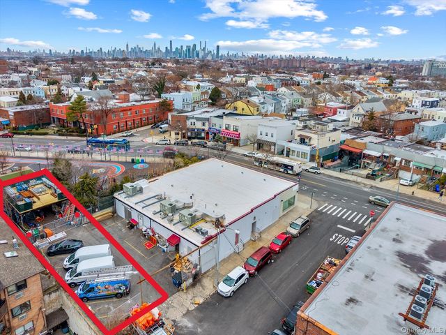 1 73rd Place, Maspeth, NY 11378