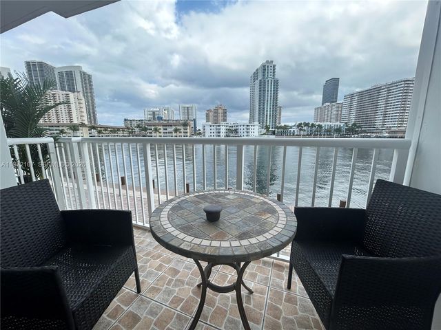 121 Golden Isles Dr 104, Hallandale Beach, FL 33009