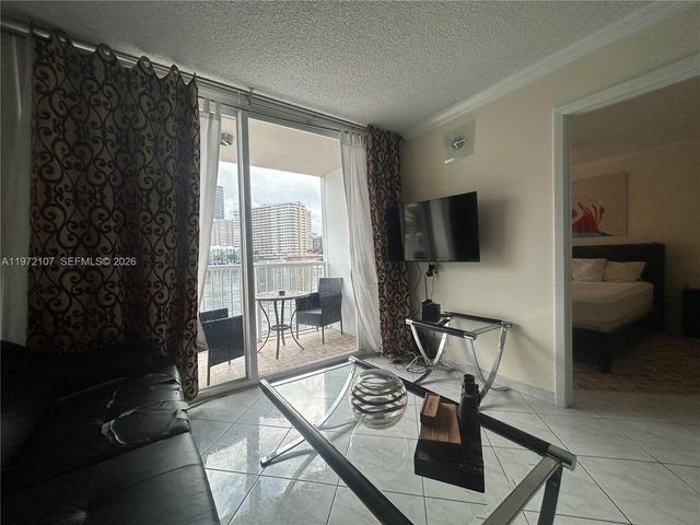 121 Golden Isles Dr 104, Hallandale Beach, FL 33009