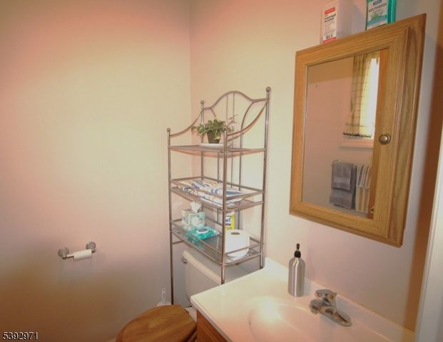 425 Davis Ave, Kearny Town, NJ 07032