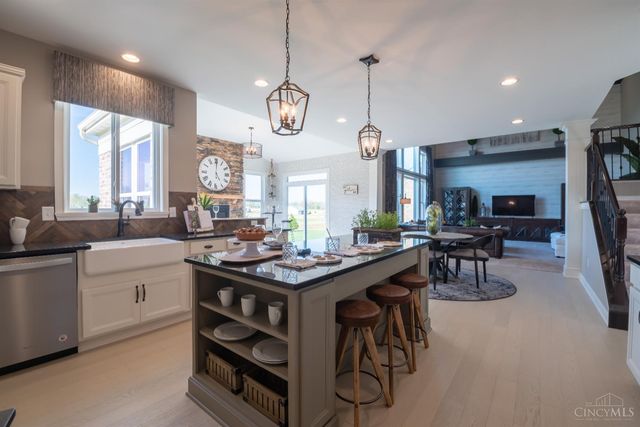 1013 Prestwick Place, Pierce Twp, OH 45245