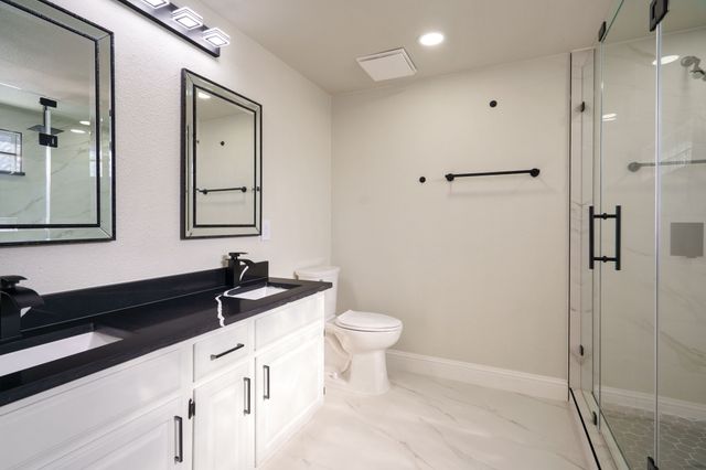 6702 Flamewood Drive, Arlington, TX 76001