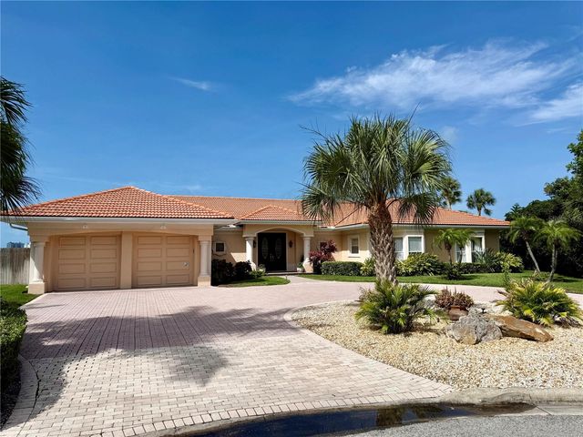 376 W ROYAL FLAMINGO DRIVE, Sarasota, FL 34236